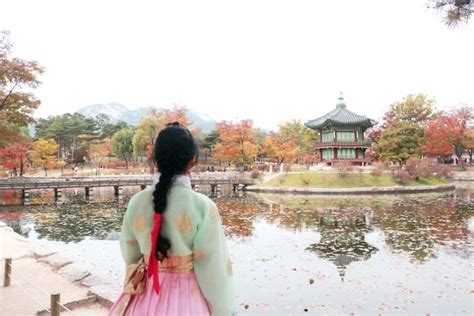 Beyond Annyeonghaseyo: 16 Useful Korean Phrases for Travellers .
